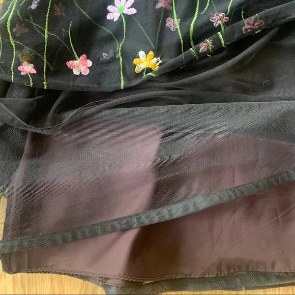 Black Tulle Maxi Skirt with embroidered floral border Vintage 90s balletcore - Picture 8 of 8